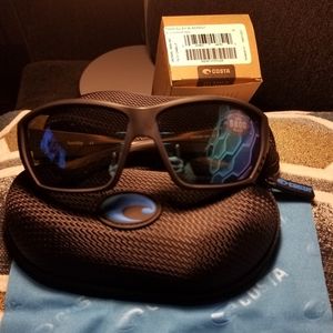 Costa Tina Alley Blackout